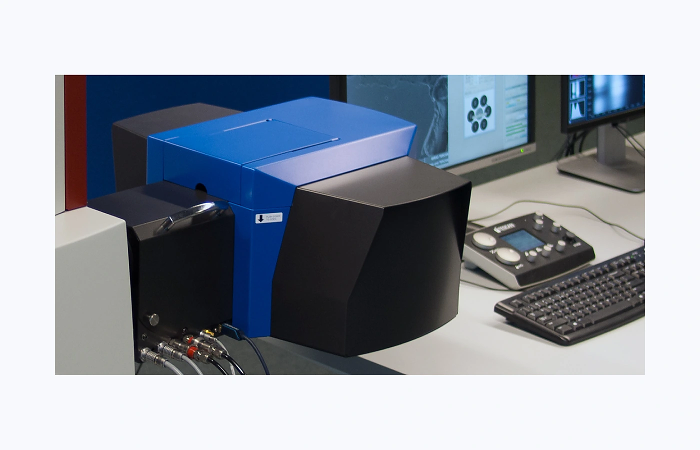Representative Cathodoluminescence Spectroscopy equipment selected for the TESTDOG service catalogue