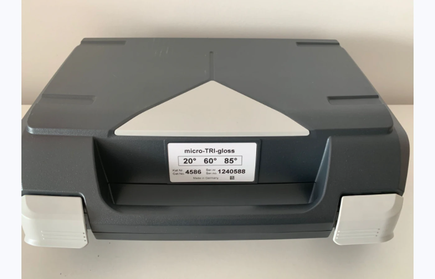 Representative Gloss Measurement equipment selected for the TESTDOG service catalogue
